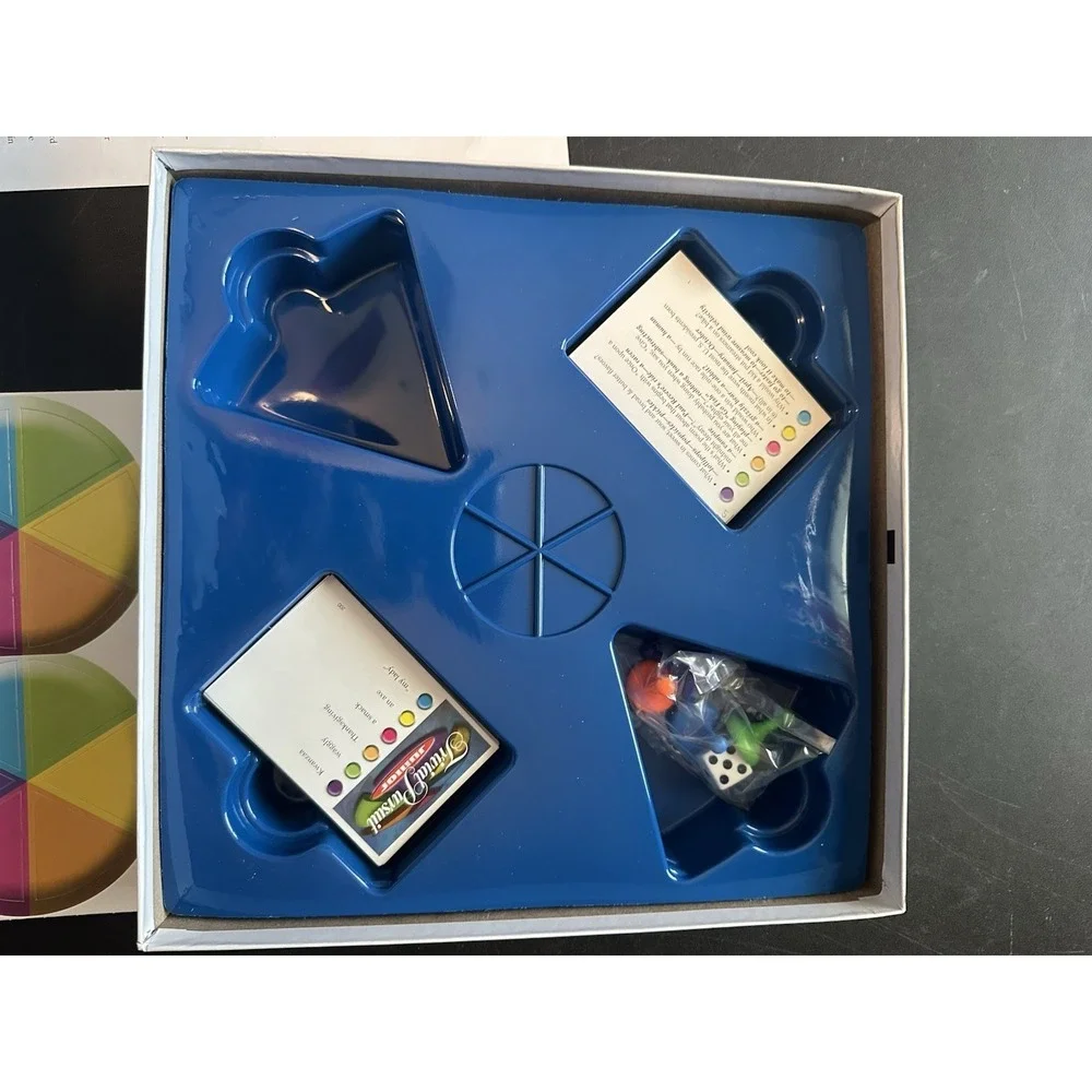 Trivial Pursuit Junior 5th Edition Hasbro Family Game Night Kids Trivia Complete